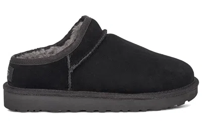 Ugg 10mm Classic Shearling Slipper Mules In Black