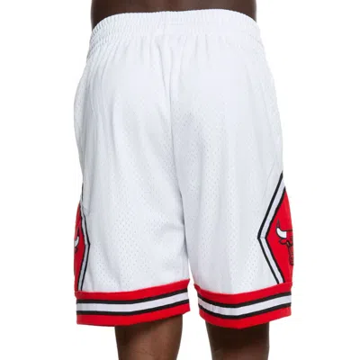 Mitchell & Ness Logo-print Shorts In Yellow