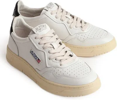 Autry White Medalist Low Leather Sneakers In Multi