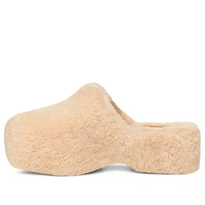 Ugg (wmns)  Fuzz Sugar Clog 'natural' In Neutral