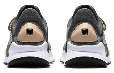 Nike (wmns)  Sock Dart Se 'vachetta Tan' In Multi
