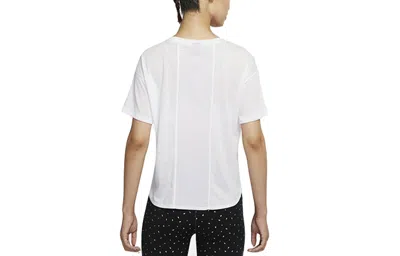 Nike (wmns)  Pro Aeroadapt Quick Dry Loose Running Sports White