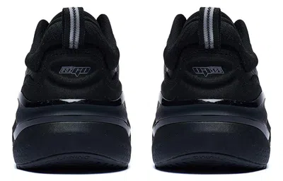 Li-ning Eazgo 'triple Black'