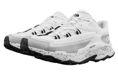 The North Face (wmns)  Vectiv Taraval Hiking Shoes 'tnf White Tnf Black' In Animal Print