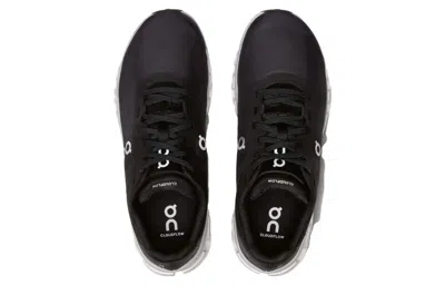 On Cloudflow 4 In Black