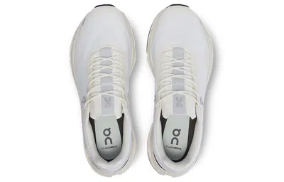 On Running Cloudnova Form 'white Eclipse'