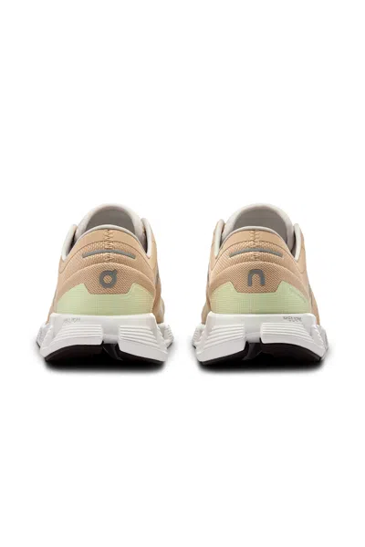 On (wmns)  Running Cloud X 3 'savannah Frost' In Neutral