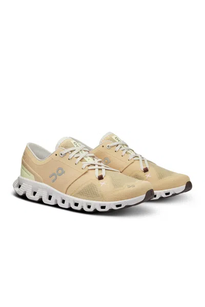 On (wmns)  Running Cloud X 3 'savannah Frost' In Neutral