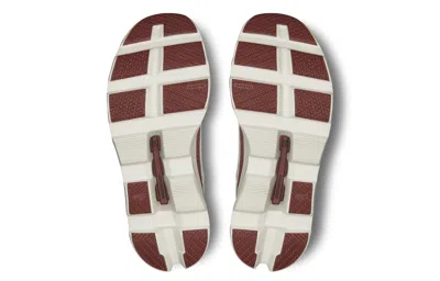 On (wmns)  Running Cloudmster 'ivory Ruby' In Brown