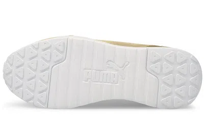 Puma (wmns)  R78 Voyage Running Shoes White In Neutral