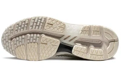 Asics Metarun White/golden In Neutral