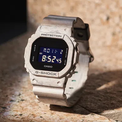 Casio G-shock Square 'white Black'