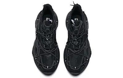 Anta Split Low 'black'