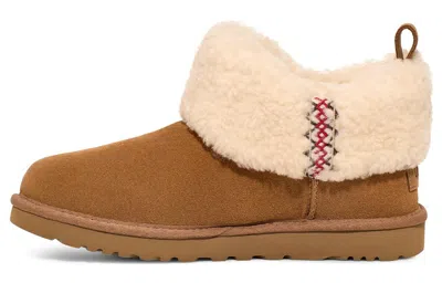Ugg (wmns)  Classic Ultra Mini Braid 'chestnut' In Brown
