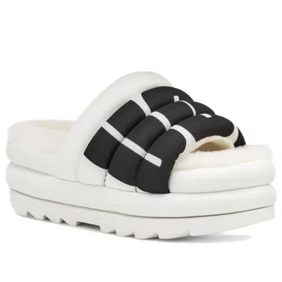 Ugg Maxi Genuine Shearling Lined Sandal In White
