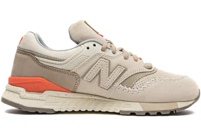 New Balance (wmns)  997 Series 'cream Yellow' In Neutral