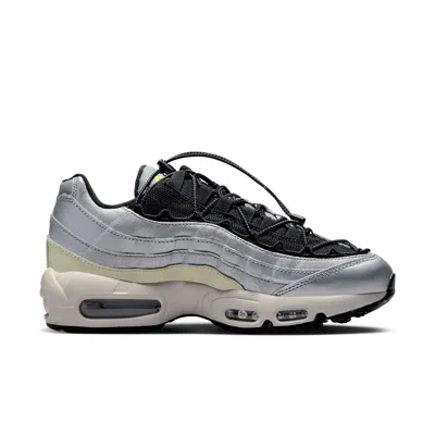 Nike (wmns)  Air Max 95 'speed Lacing - Metallic Silver' In Gray
