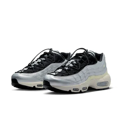 Nike (wmns)  Air Max 95 'speed Lacing - Metallic Silver' In Gray