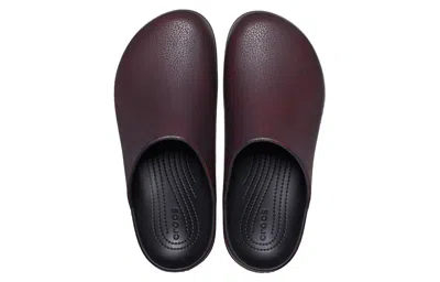 Crocs Dylan Burnished Clogs Unisex Dark Cherry 48 In Brown