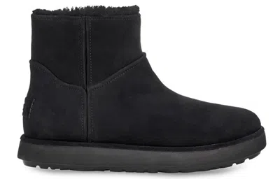 Ugg (wmns)  Classic Mini Blvd Snow Boots Black In Blue
