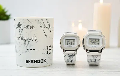Casio G-shock Square 'white'