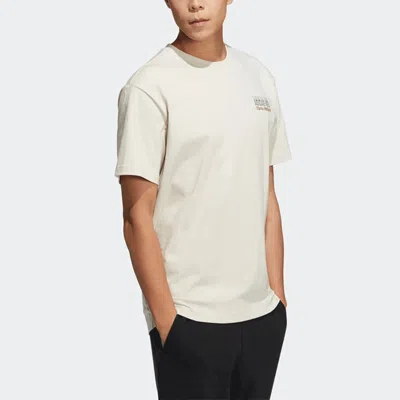 Adidas Originals Men's Adidas Neo Se Arc Gr Tee Game Pattern Printing Round Neck Short Sleeve Bauxite Brown T-shirt In White