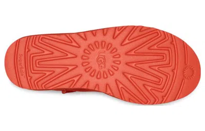 Ugg (wmns)  Classic Mini Ii Boot Side Logo In Red