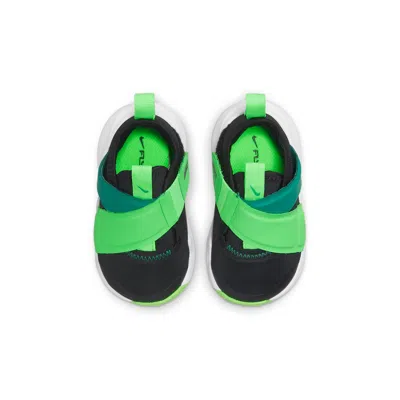 Nike (td)  Flex Advance 'black Green Strike'