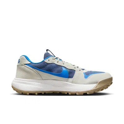 Nike Acg Lowcate Sneakers In Neutral