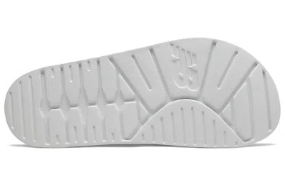 New Balance Women's 200