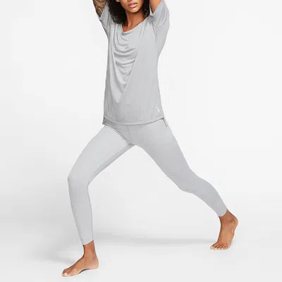 Nike (wmns)  Solid Color Round Neck Forked Short Sleeve Gray