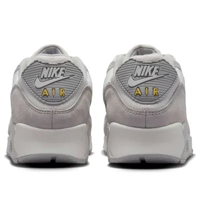 Nike (wmns)  Air Max 90 'light Iron Ore' In Green