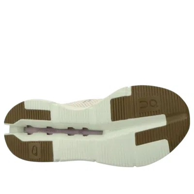 On Running (wmns)  Cloudnova 'moon Aloe'