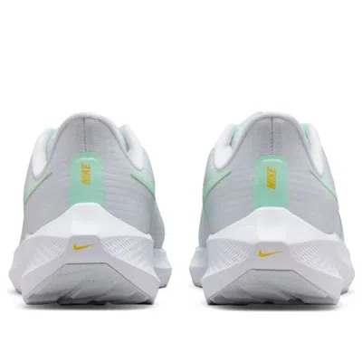 Nike (wmns)  Air Zoom Pegasus 39 'pure Platinum Barely Green'