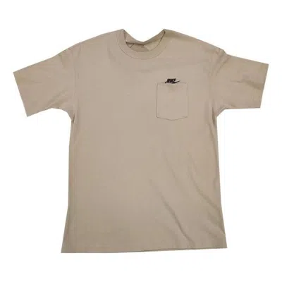 Nike Sportswear Premium Essential T-shirt 'brown'