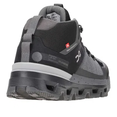On Running (wmns)  Cloudtrax 'black Rock' In Gray