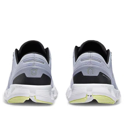 On Running Women In Nimbus/white