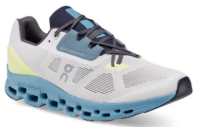 On Running Cloudstratus 'frost Niagara' In Gray