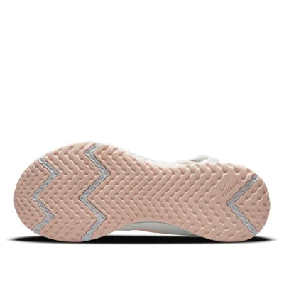 Nike (wmns)  Revolution 5 Flyease 'summit White Crimson Bliss' In Neutral
