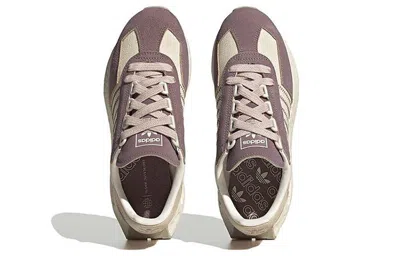 Adidas Originals (wmns) Adidas Origianls Ozweego 'brown' In Multi