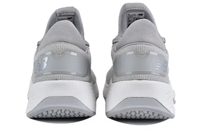 New Balance (wmns)  Fresh Foam Lazr V2 Low-top Grey 'gray White'