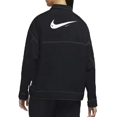 Nike (wmns)  Ss22 Sportswear Swoosh Back Logo Printing Woven Jacket Autumn Black