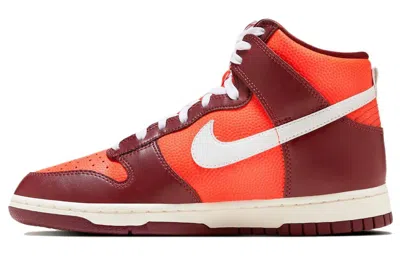 Nike (wmns)  Dunk High 'be True To Her School' In Burgundy