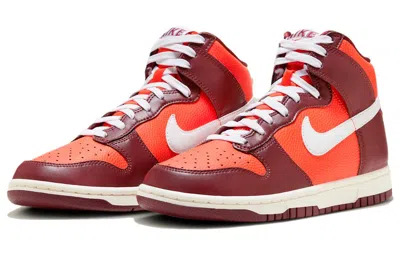 Nike (wmns)  Dunk High 'be True To Her School' In Burgundy