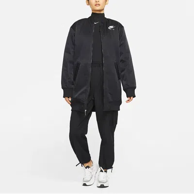 Nike (wmns)  Air Therma-fit Synthetic-fill Loose Mid-length Stay Warm Jacket Black In Blue