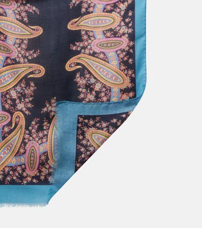 花卉羊毛、羊绒与真丝围巾