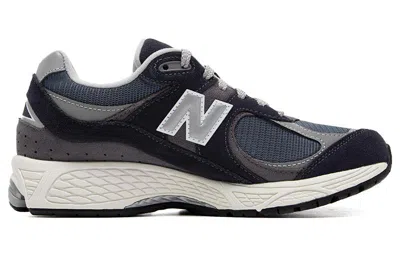 New Balance 2002r Panelled Sneakers