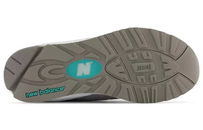 New Balance (wmns)  990 V2 Low-top Grey