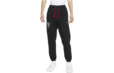 Nike Dri-fit Standard Issue Pants In Black