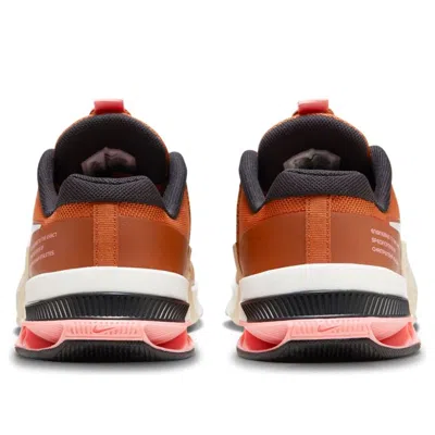 Nike (wmns)  Metcon 8 Training Shoes 'dark Russet' In Brown
